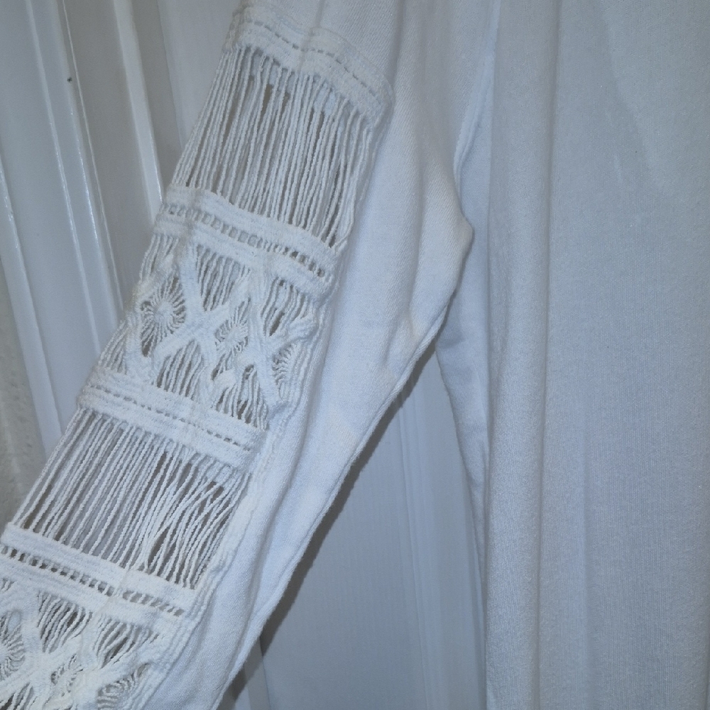 Pam & Gela White Lace Sleeve Sweatshirt - Picture 6 of 11